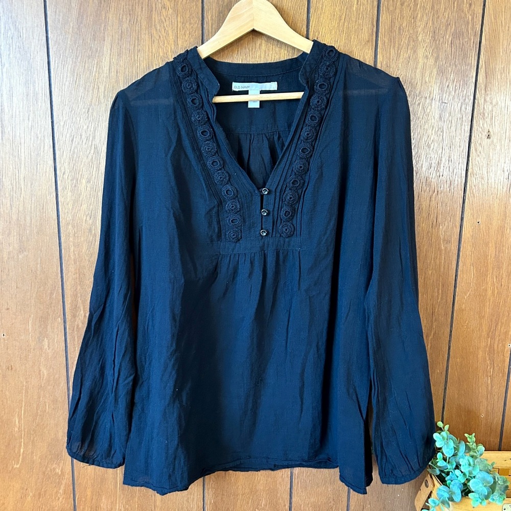 Old‎ Navy Black Long Sleeve V Neck Embroidered Gauzy Grunge Whimsigoth Blouse